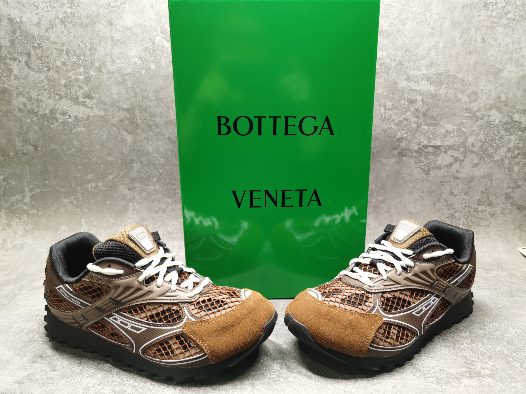 UA B0tt*ga Ven*ta Orbit Sneaker