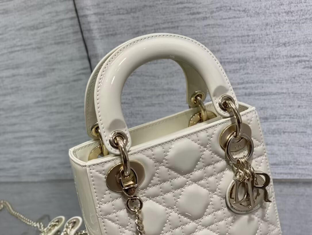 D10r  Classic Lady 17×7×15cm