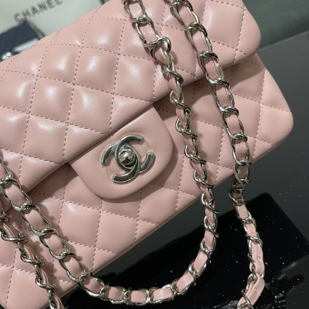 Ch**el SMALL CLASSIC HANDBAG Lambskin Pink 5.7 × 9 × 2.3 in