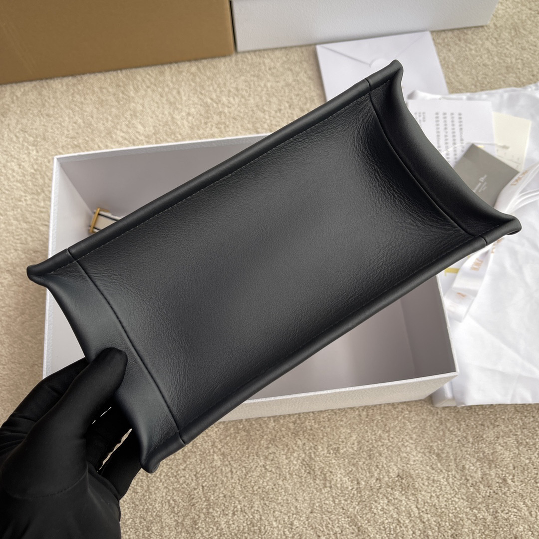 D10r Book Tote Reverse 26.5×21×14cm