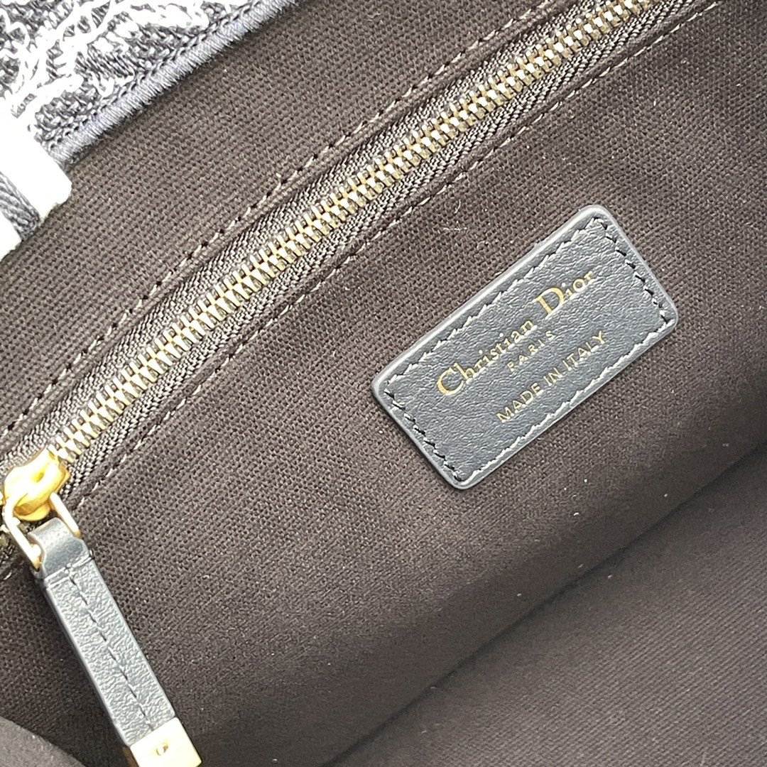 D10r Book Tote Reverse 26.5×21×14cm