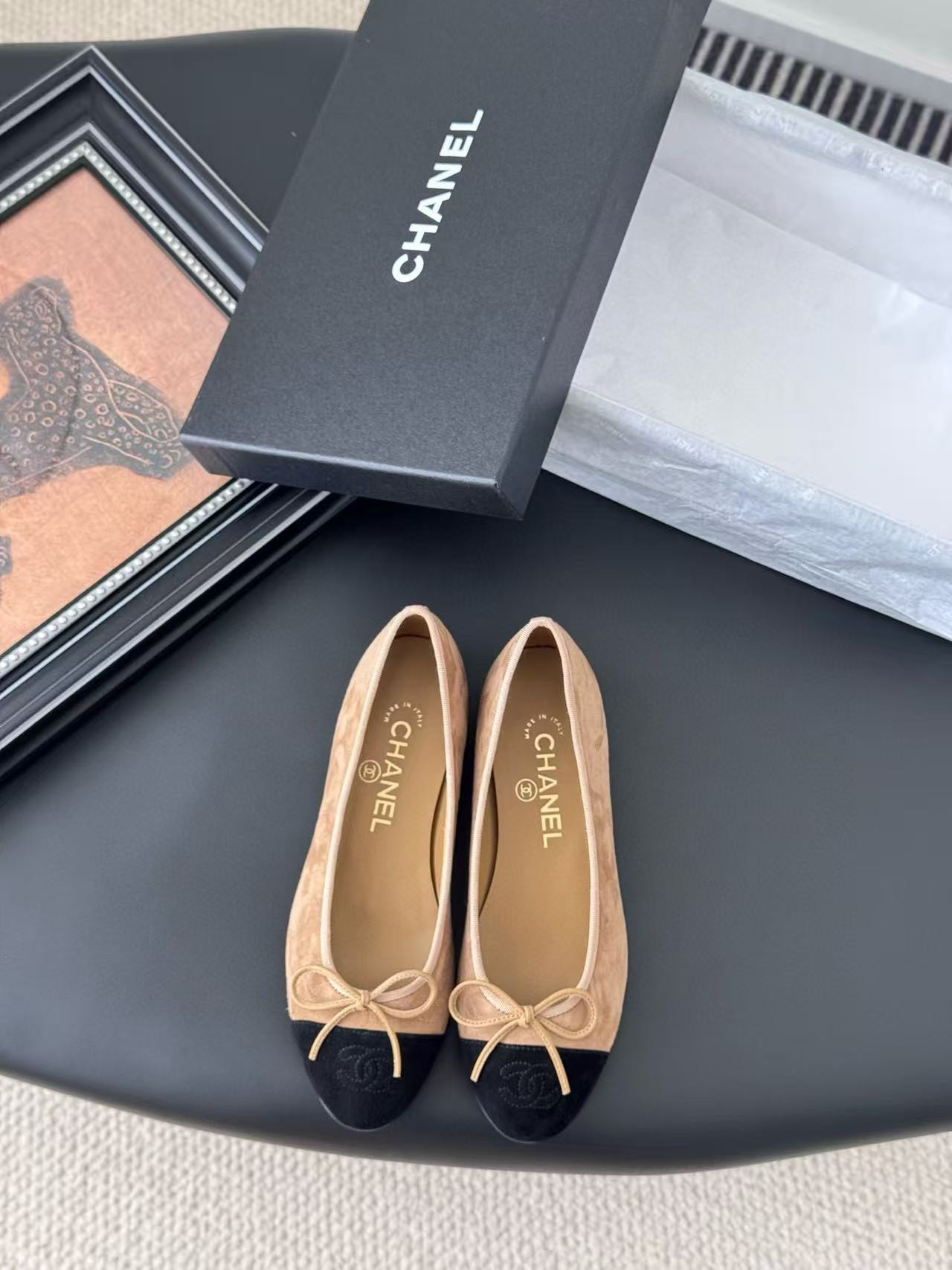 UA Ch**el Ballet flats