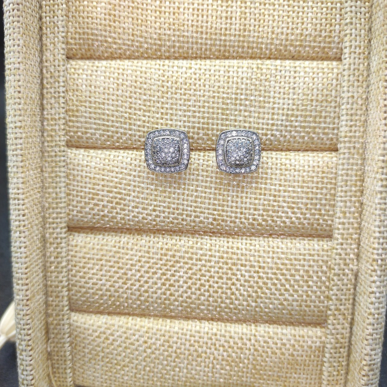 dau1d Yvrm*n square d1am0nd earrings