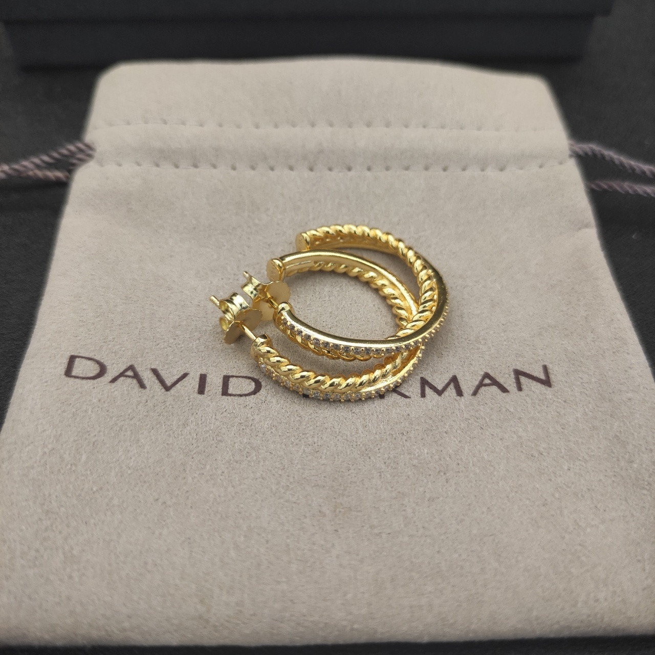 dau1d Yvrm*n lemniscate d1am0nd earrings(inner diameter about 2cm)