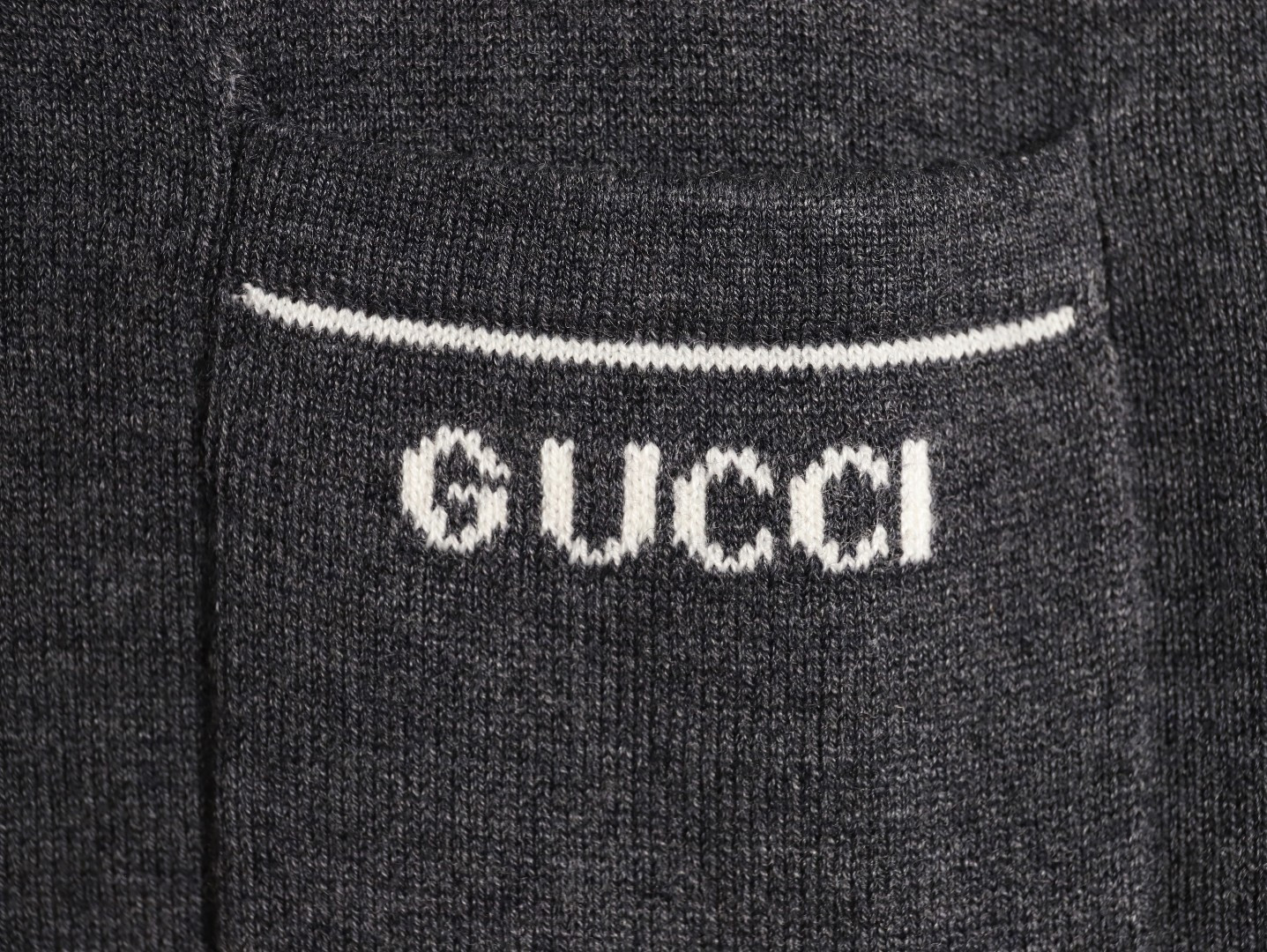 Gvc*1 25fw Knitting Sweaters