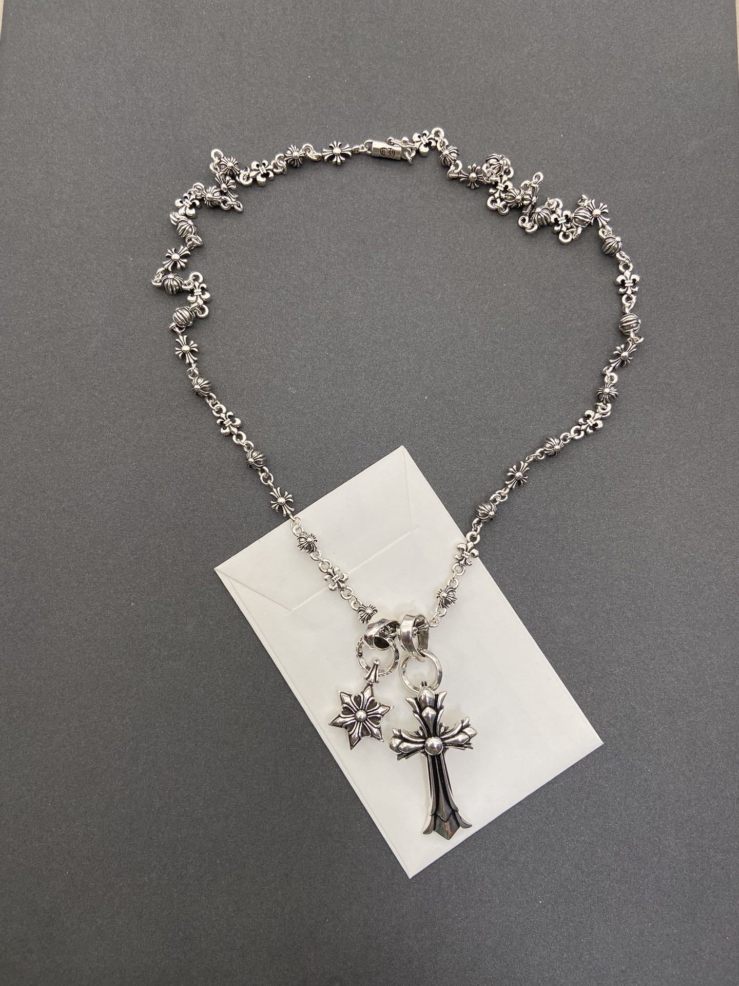ch*0me he**ts cross and star of Dau1d necklace