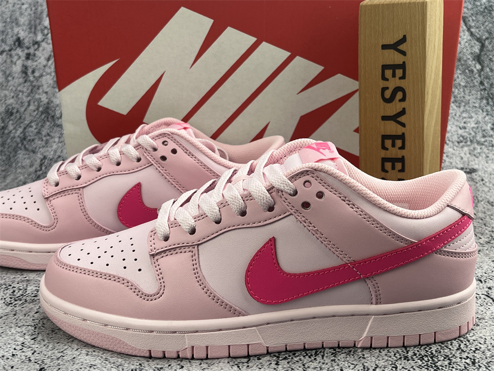UA NIKE DUNK LOW GS 