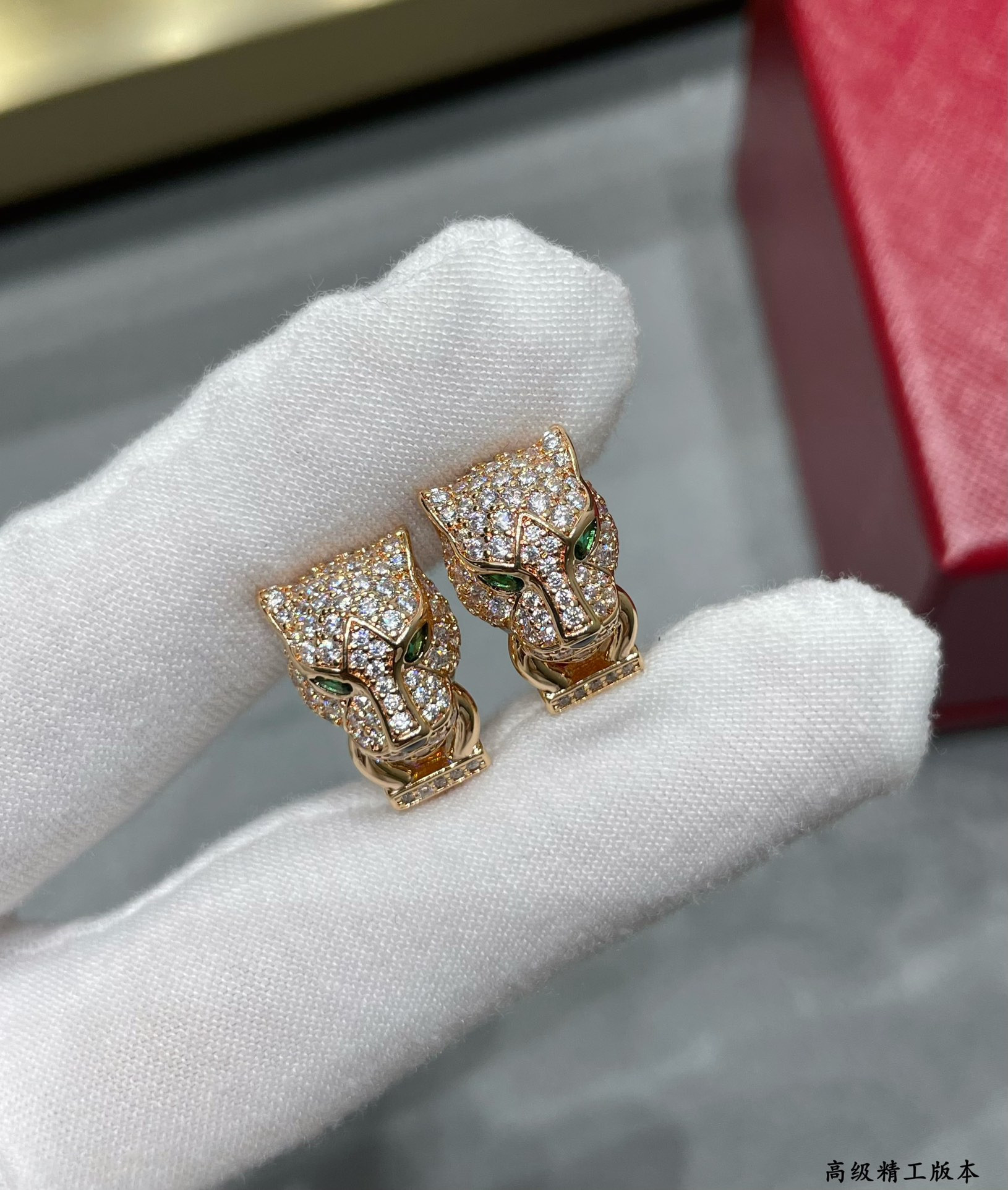Ca*t1er Leopard head Earrings
