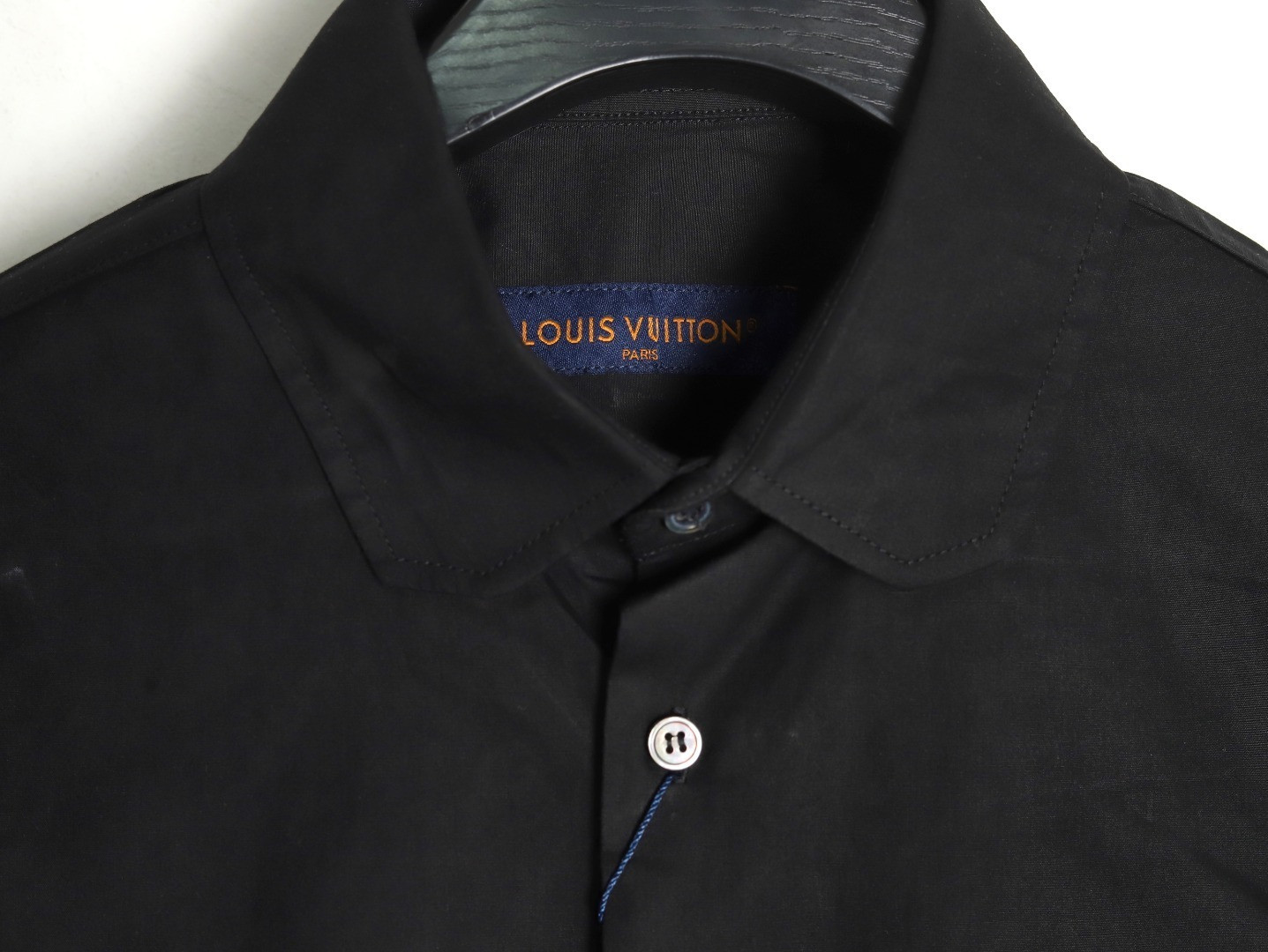 L0vis Vvtt0n LV Long-sleeved Shirts