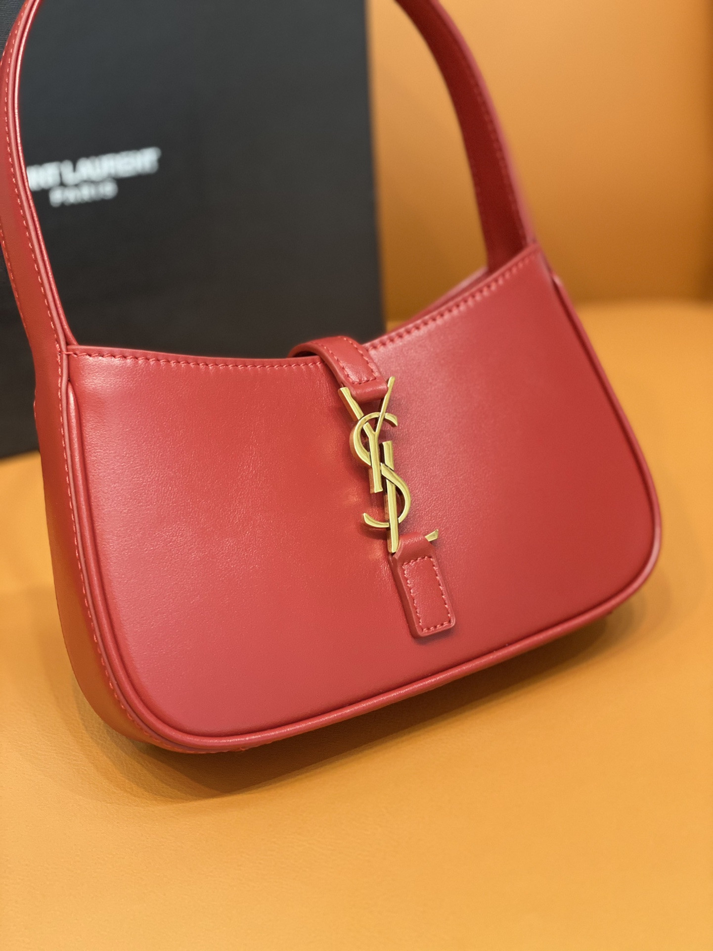 Y51 MINI LE 5 À 7 IN SMOOTH LEATHER Red 19 X 11.5 X 4.5 CM
