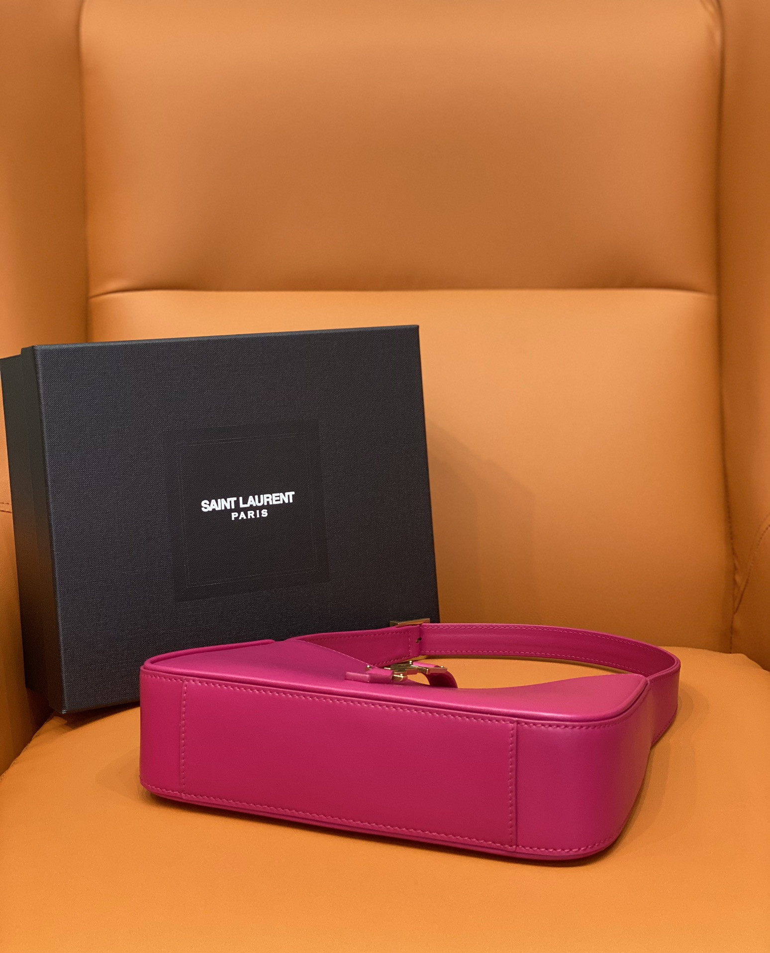 Y51 LE 5 À 7 IN SMOOTH LEATHER BLANC Pink 23 X 16 X 6.5 CM