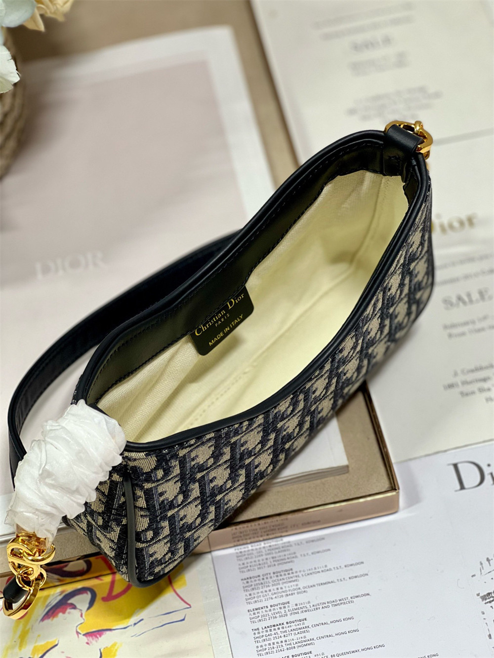 D10r 30 MONTAIGNE AVENUE BAG Blue D10r Oblique Jacquard 22.5 x 12.5 x 6.5 cm