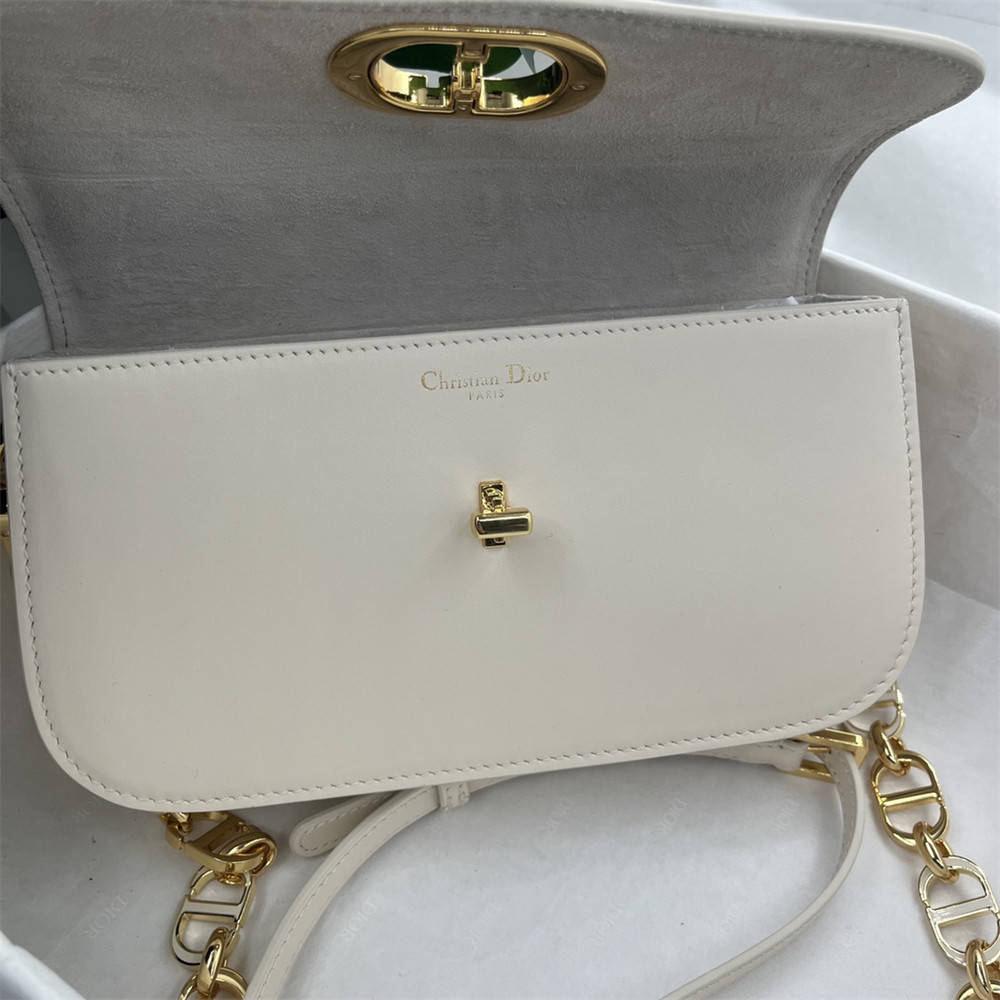 D10r 30 Montaigne Avenue White 22.5 x 12.5 x 6.5 cm