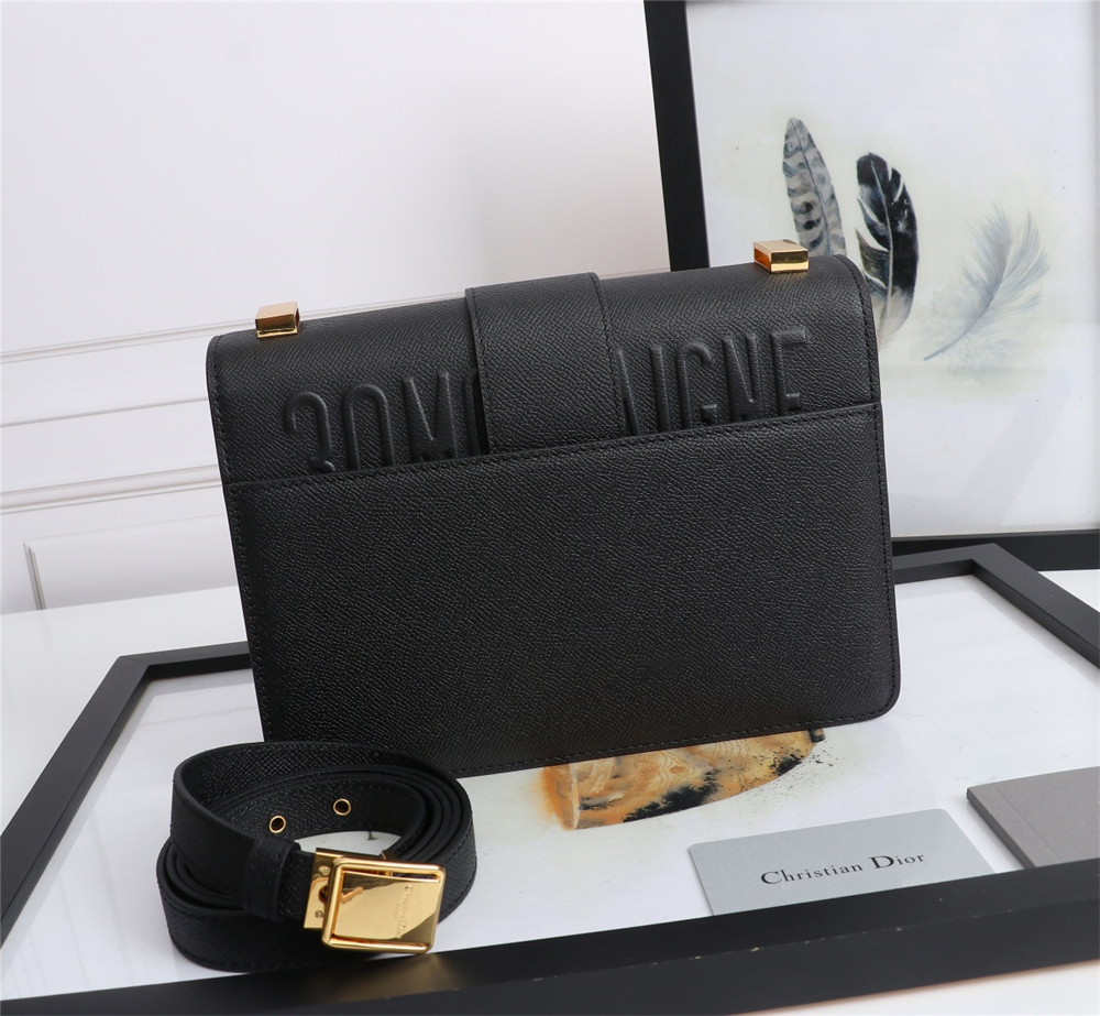 D10r 30 MONTAIGNE CHAIN BAG Grained Black