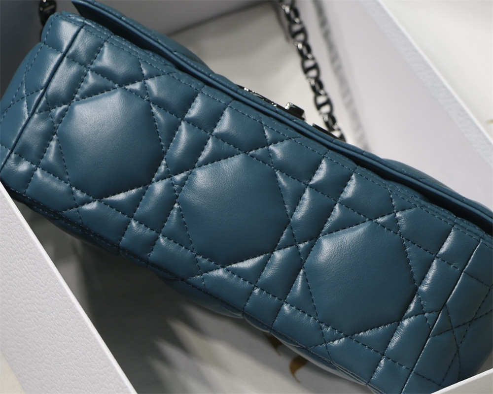 MEDIUM D10r CARO BAG Navy S*pple Cannage Calfskin With Silver Hardware 25.5 x 15.5 x 8 cm