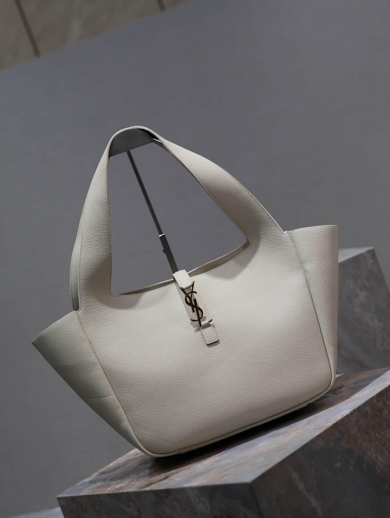 Y51 BEA IN GRAINED LEATHER White