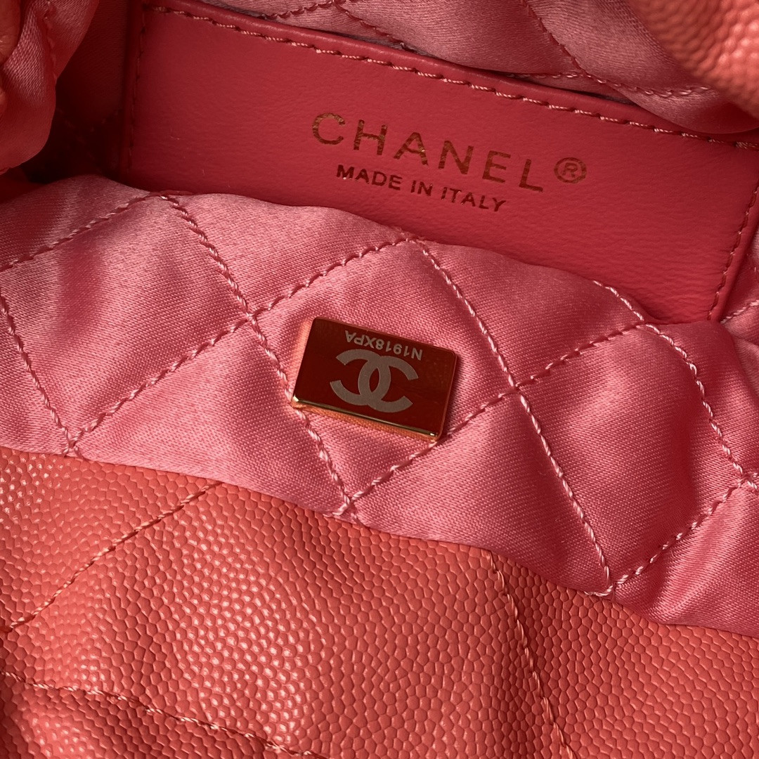 Ch**el 22 MINI HANDBAG GRAINED LEATHER RED 7.8 × 7.4 × 2.3 in
