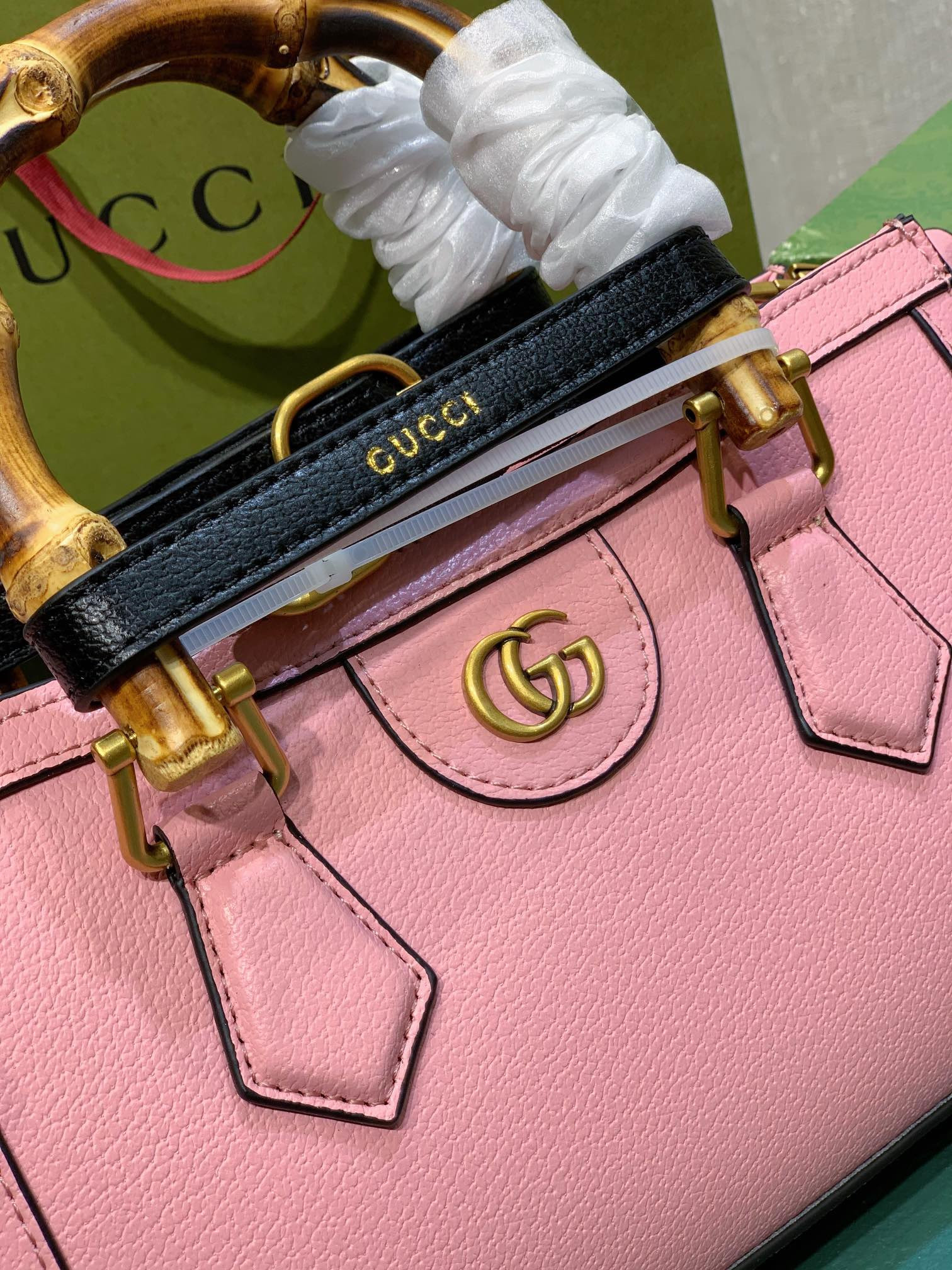 Gvc*1 DIANA SMALL SHOULDER BAG Pink 25W x 16H x 9D CM