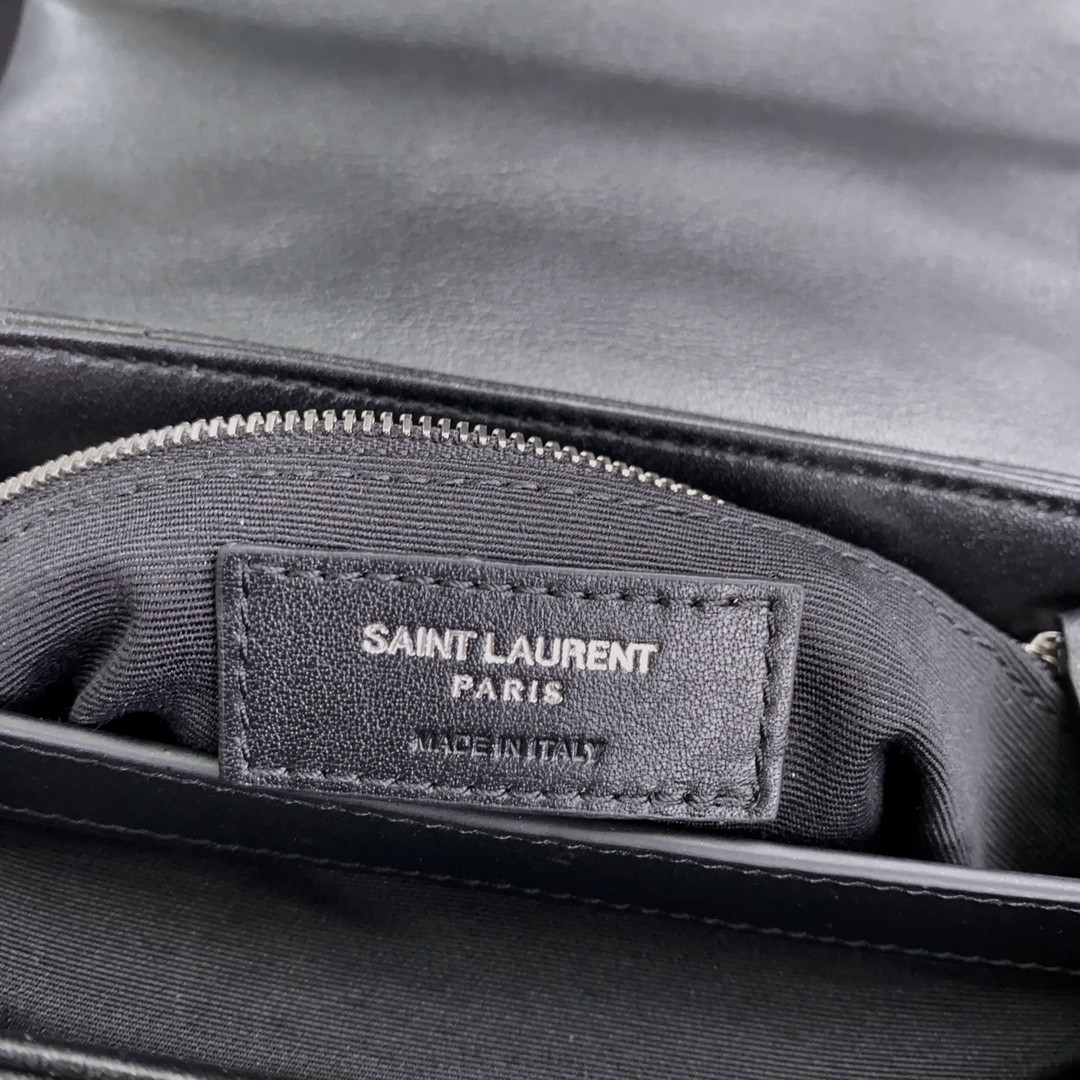 Y51 TOY LOULOU IN QUILTED LEATHER BLACK SILVER 7.9 X 5.5 X 3 INCHES