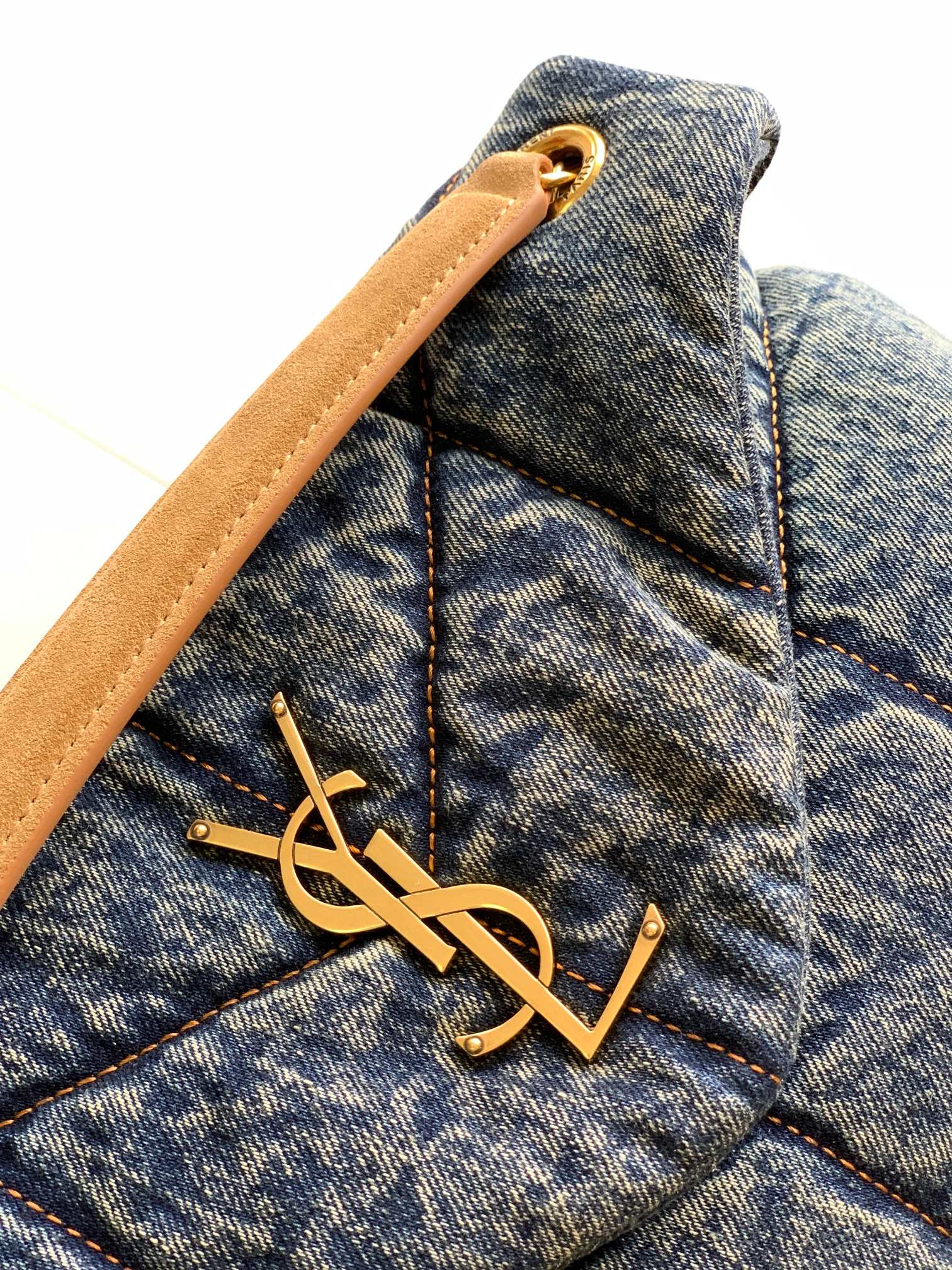 y51 puffer small in suede and De*1m rodeo blue 11.4 x 6.6 x 4.3 inches