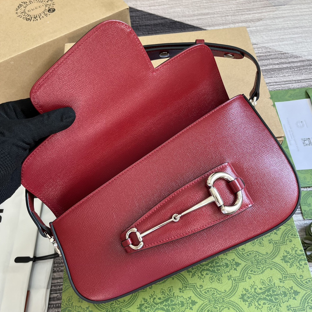 Gvc*1 HORSEBIT 1955 SMALL SHOULDER BAG RED 10.4"W x 6.7-4.1"H x 3.1-1.6"D