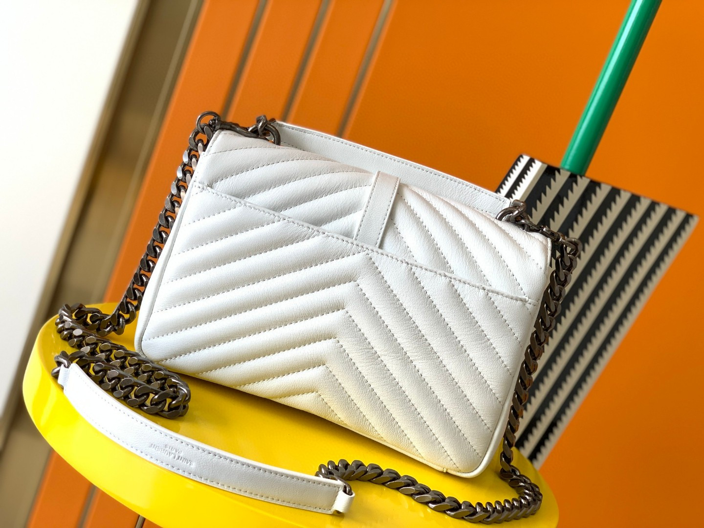Y51 COLLEGE MEDIUM IN QUILTED LEATHER white silver 9.4 X 6.6 X 2.5 INCHES