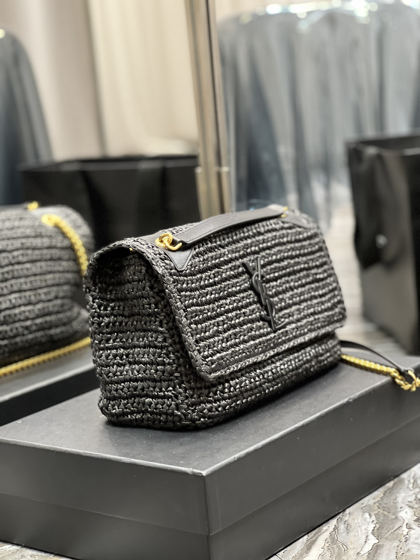 Y51 NIKI MEDIUM CHAIN BAG IN RAFFIA AND LEATHER BLACK 11 X 7.8 X 3.3 INCHES