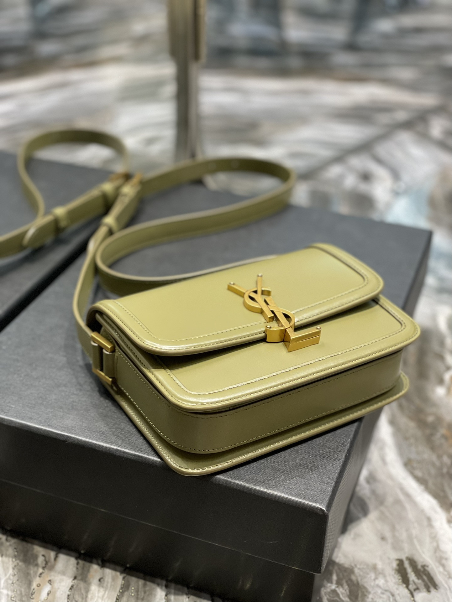 Y51 SOLFERINO SMALL SATCHEL IN BOX Sa1nt Lau*nt Avocado GREEN 7.4 X 5.1 X 1.9 INCHES