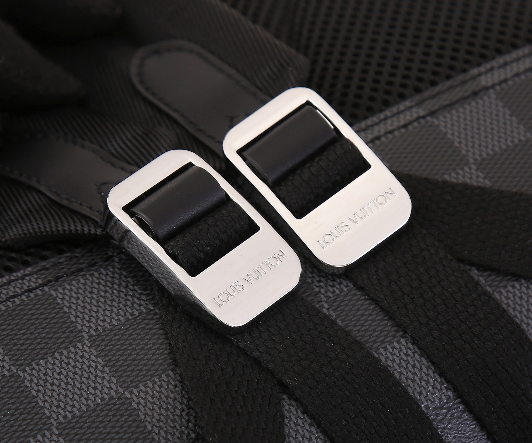 L0vis Vvtt0n N40499 Avenue Backpack 40 x 31 x 15 cm