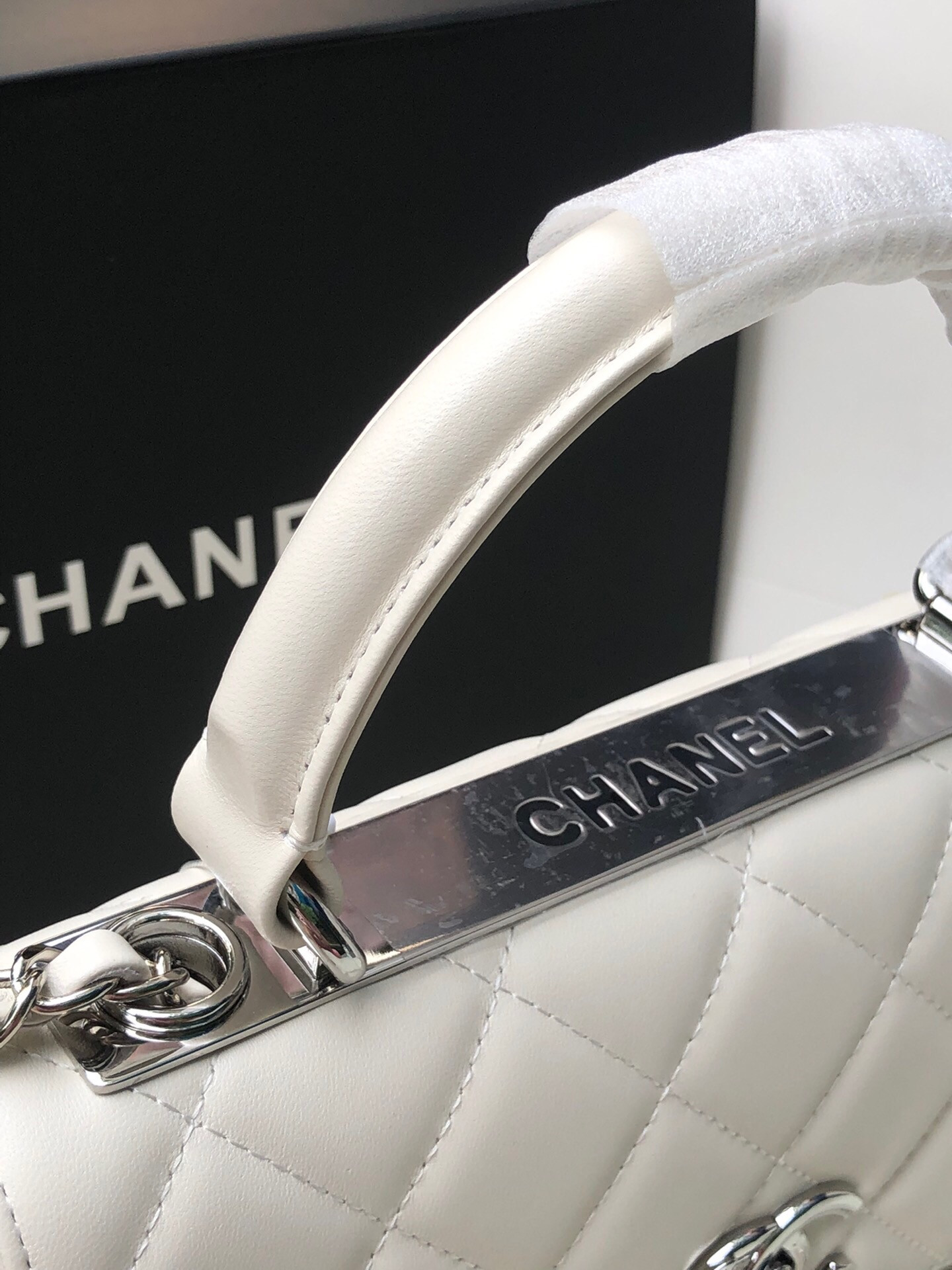 Ch**el FLAP BAG WITH TOP HANDLE 6.6 × 9.8 × 4.7 in