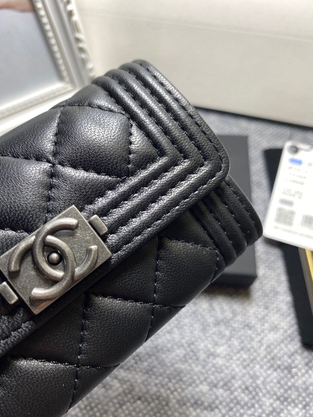 Ch**el FLAP WALLET 12-7CM