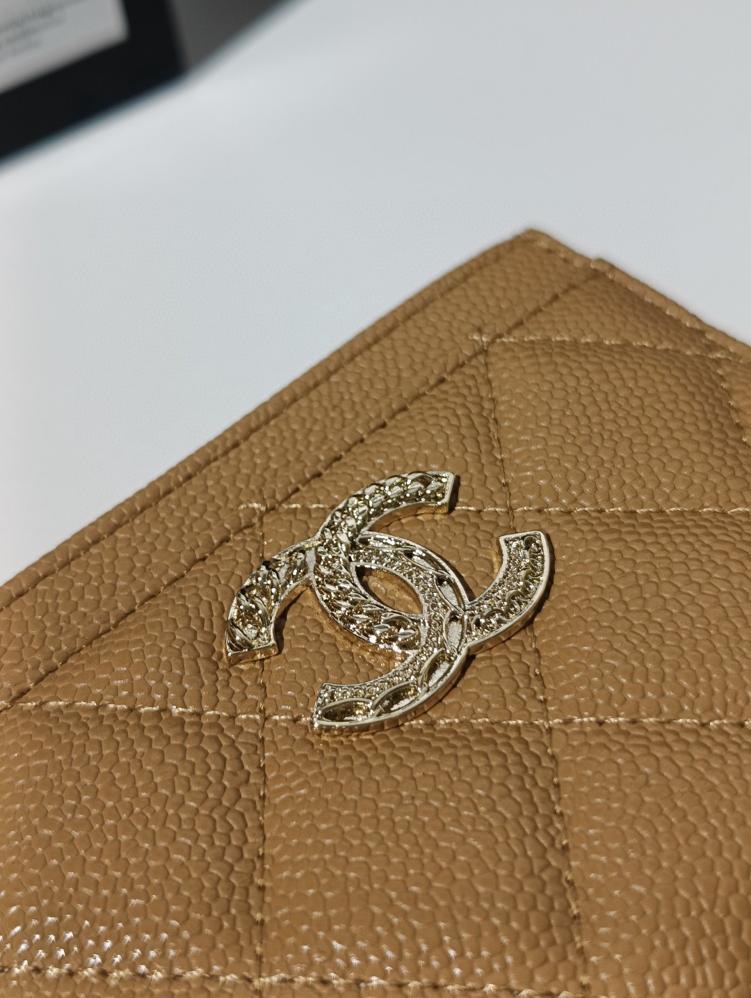 Ch**el CARD HOLDER 10CM