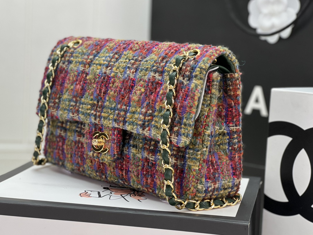 Ch**el CLASSIC 11.12 HANDBAG Tweed & Gold-Tone Metal 6 × 9.9 × 2.5 in