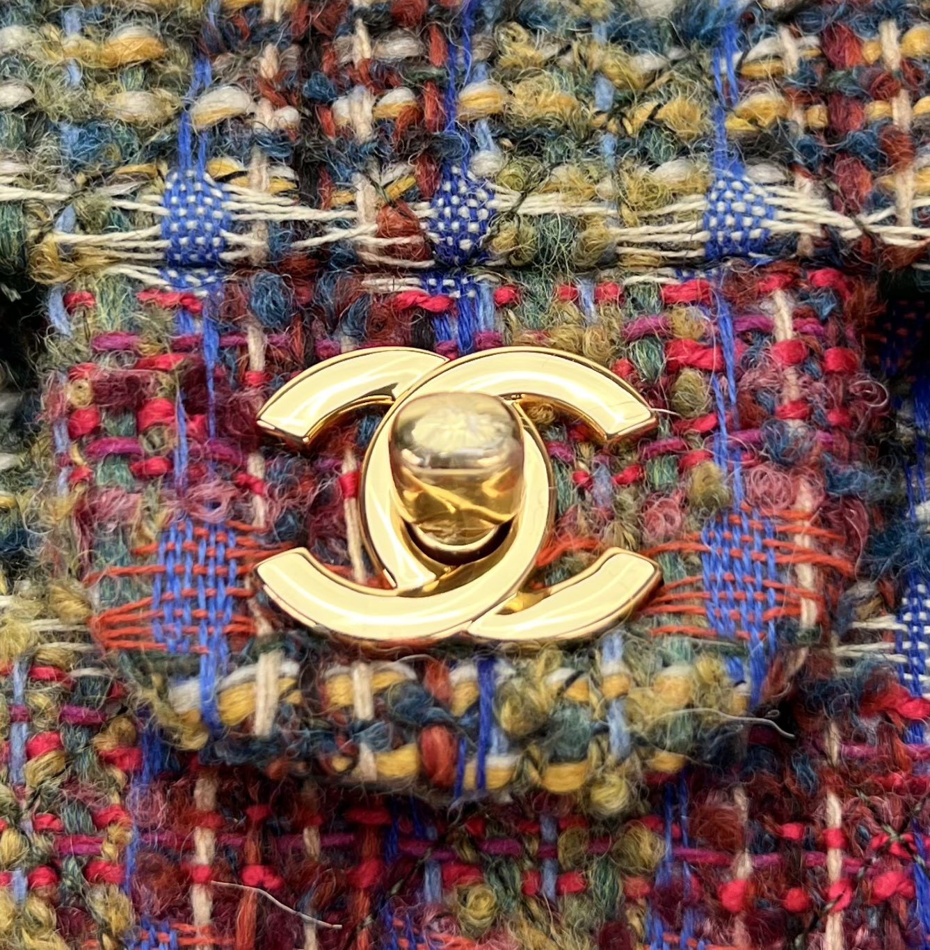 Ch**el CLASSIC 11.12 HANDBAG Tweed & Gold-Tone Metal 6 × 9.9 × 2.5 in