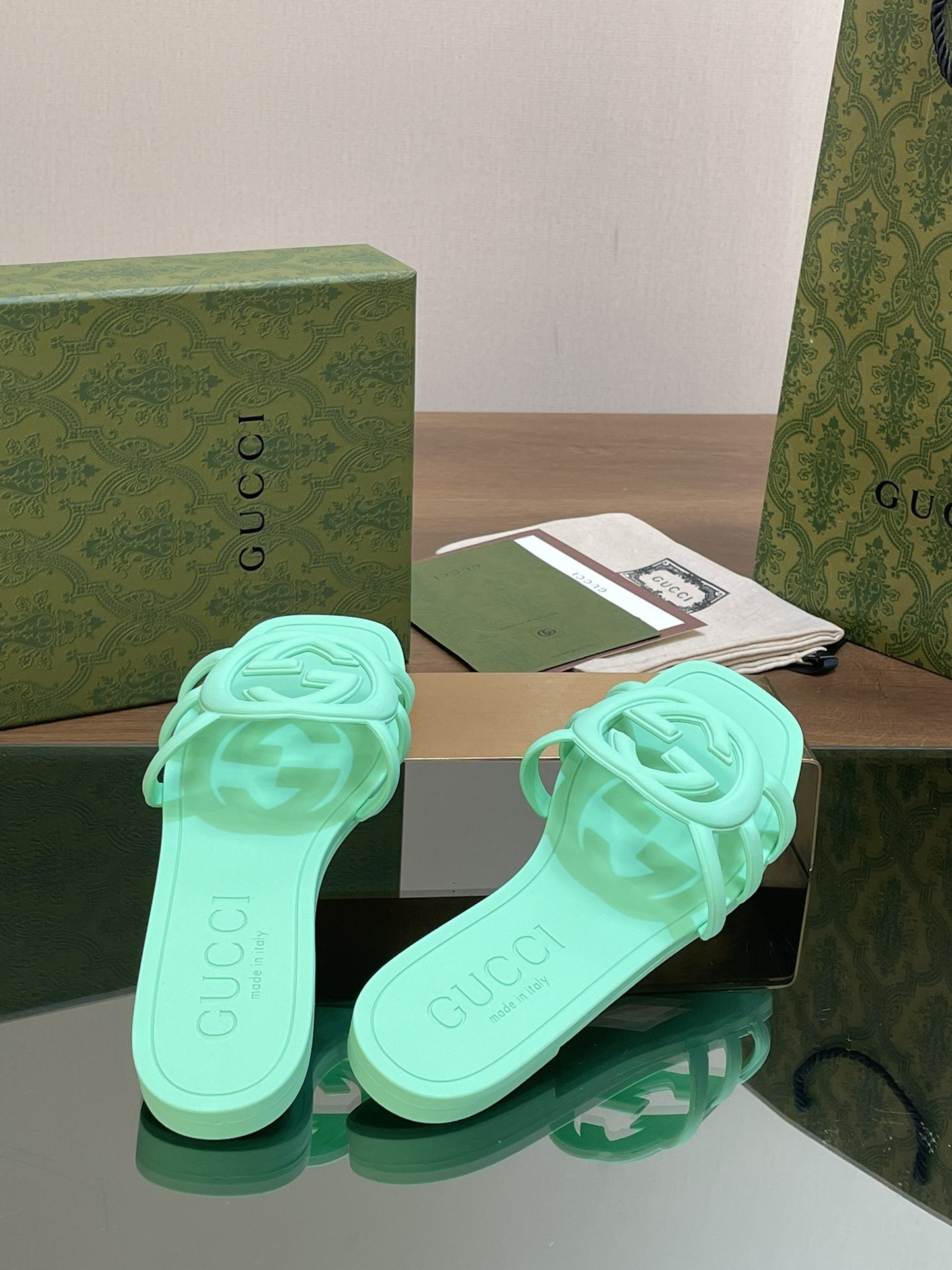UA Gvc*1 INTERLOCKING G SLIDE SANDAL Pale Green