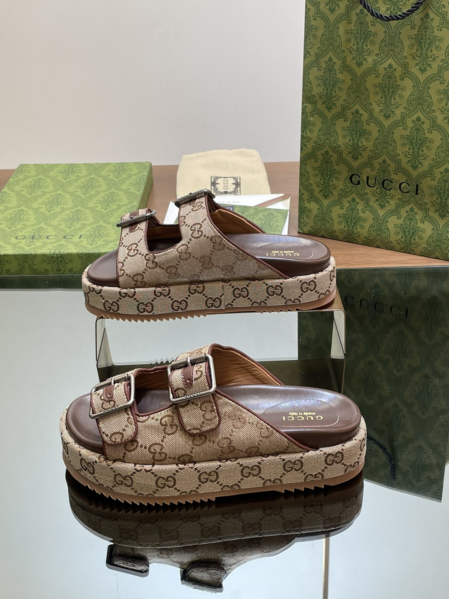 UA Gvc*1 SANDAL WITH DOUBLE G
