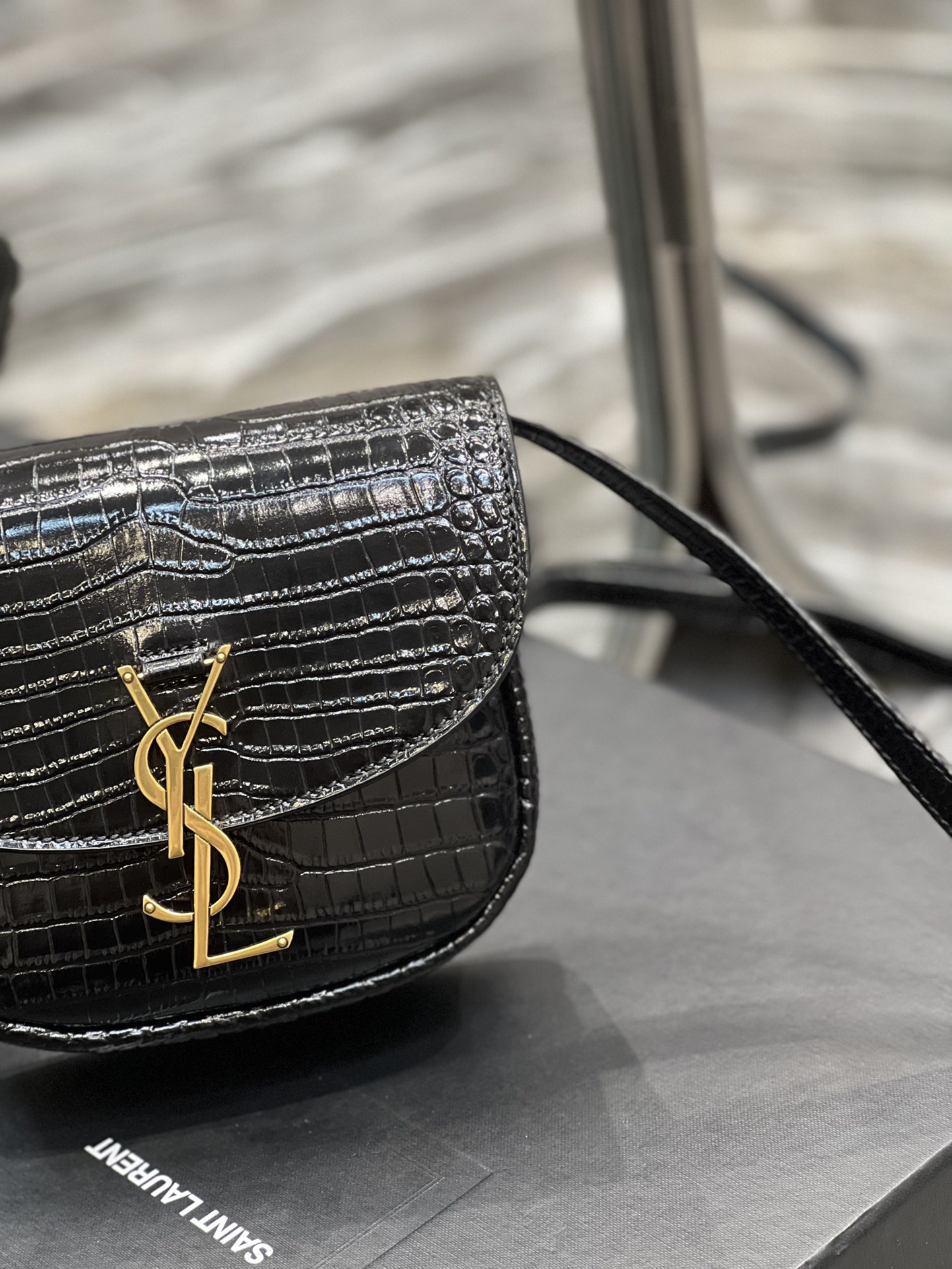 Y51 KAIA SMALL SATCHEL IN SMOOTH LEATHER 7.2 X 6.1 X 2.1 INCHES