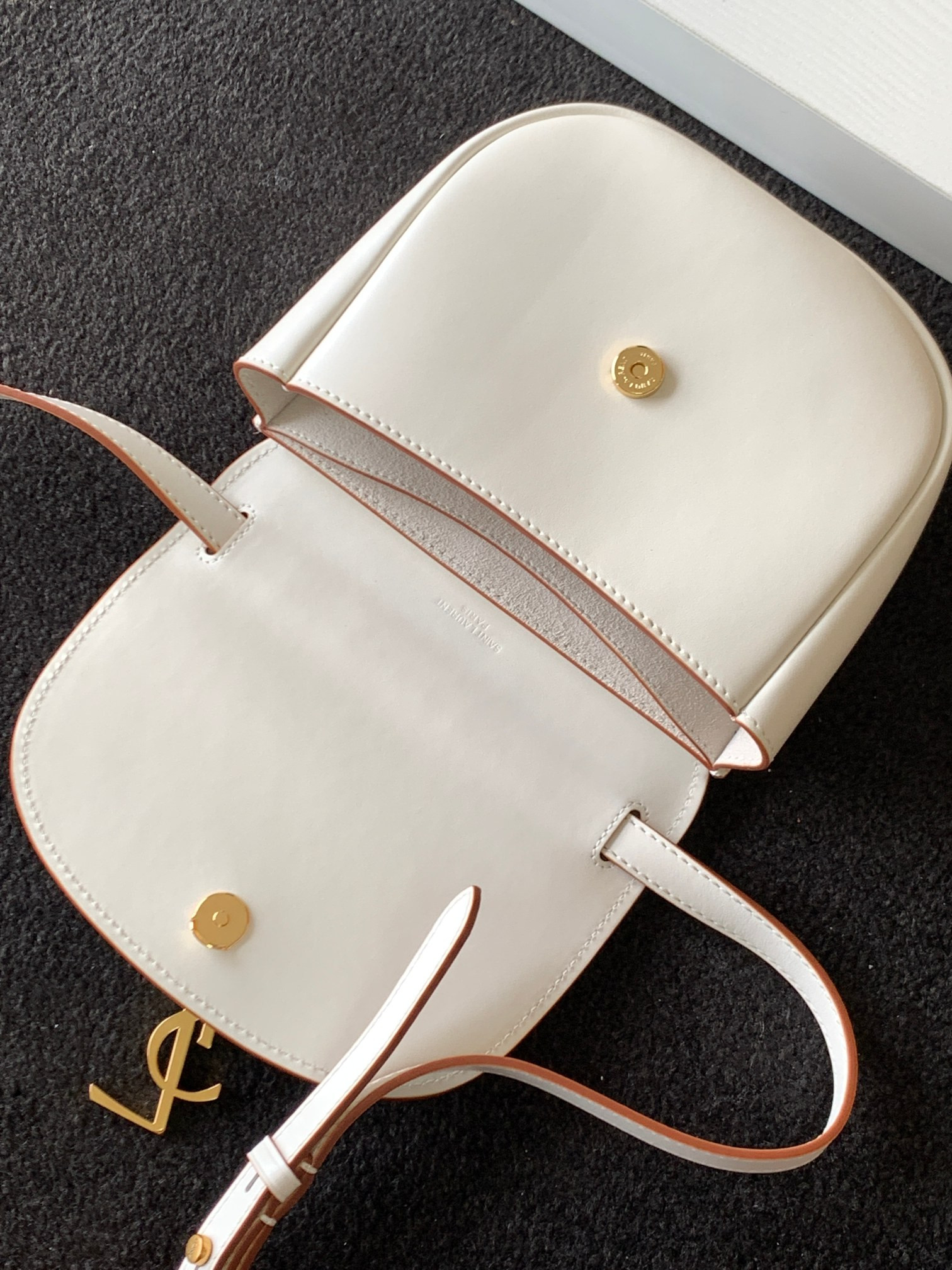 Y51 KAIA SMALL SATCHEL IN SMOOTH LEATHER 7.2 X 6.1 X 2.1 INCHES