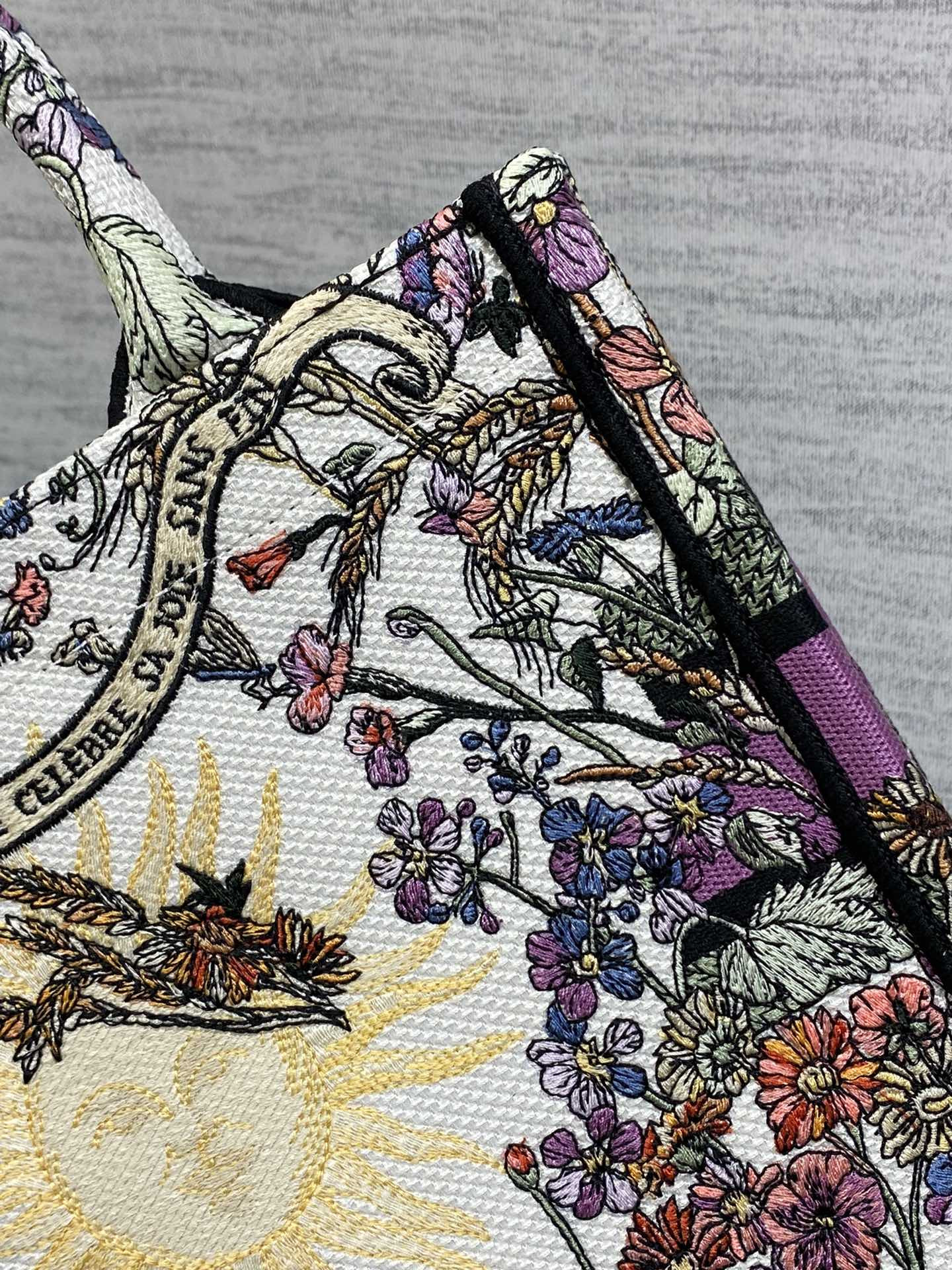 Small D10r Book Tote Ecru Multicolor D10r 4 Saisons Été Soleil Embroidery 26x8x22cm
