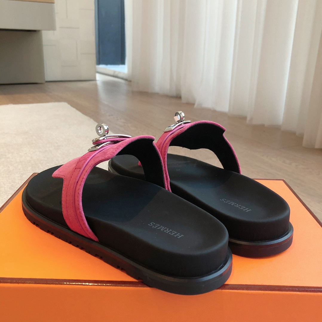 UA H**me5 Empire Sandal