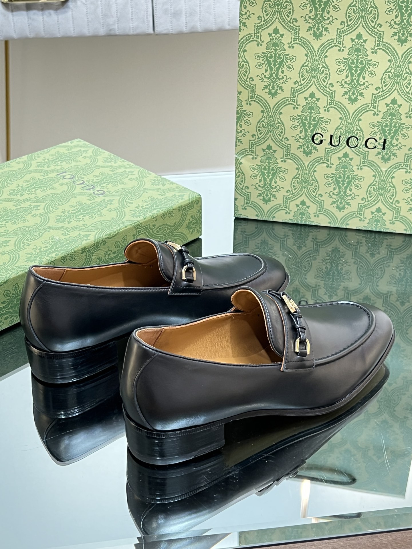 UA Gvc*1 INTERLOCKING G LOAFER