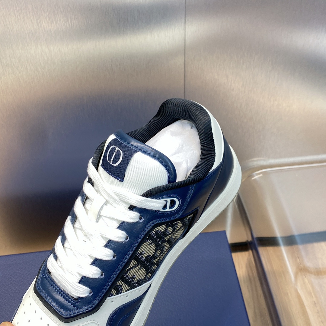 UA D10r B27 Sneaker