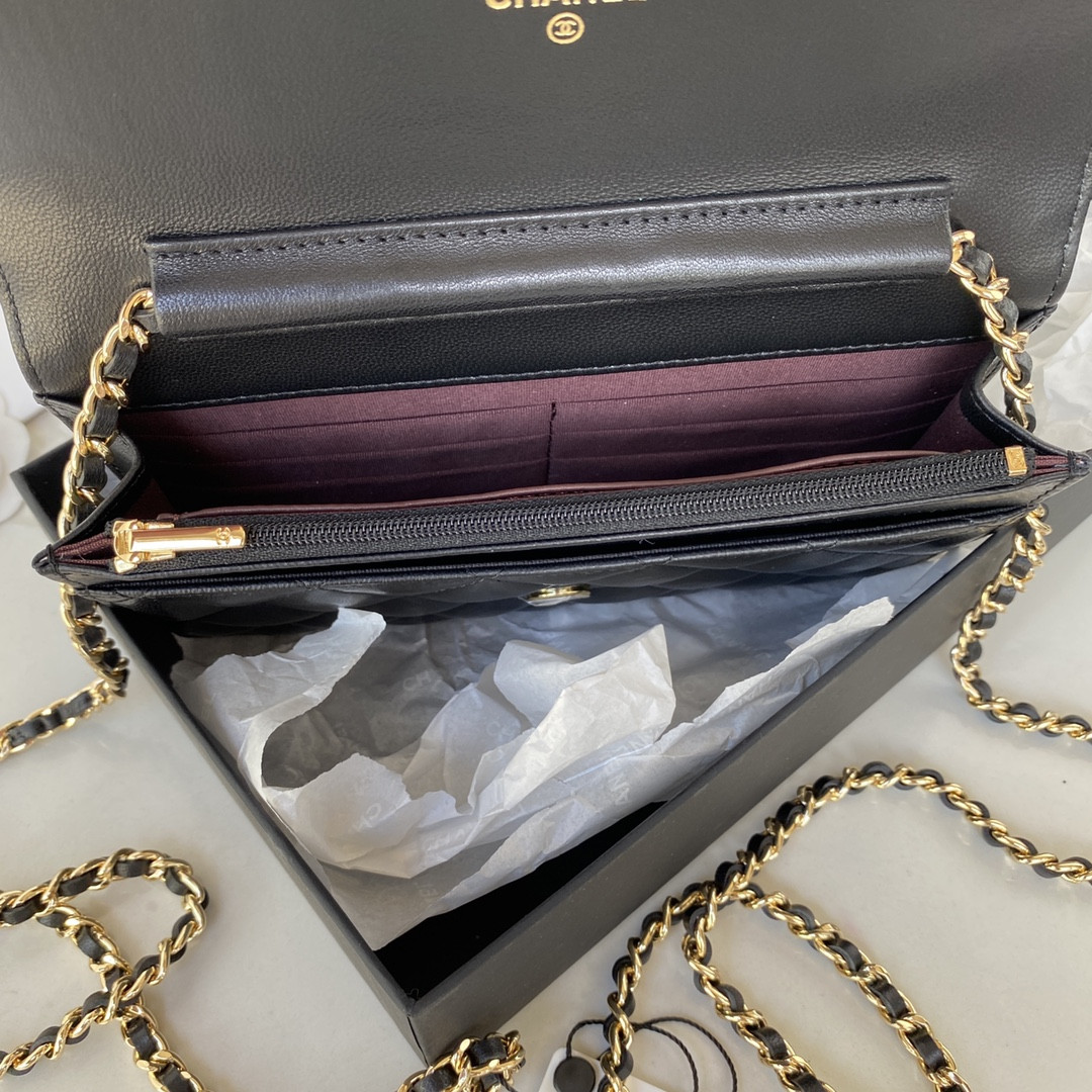 Ch**el WALLET ON CHAIN 12.3 × 19.2 × 3.5 cm