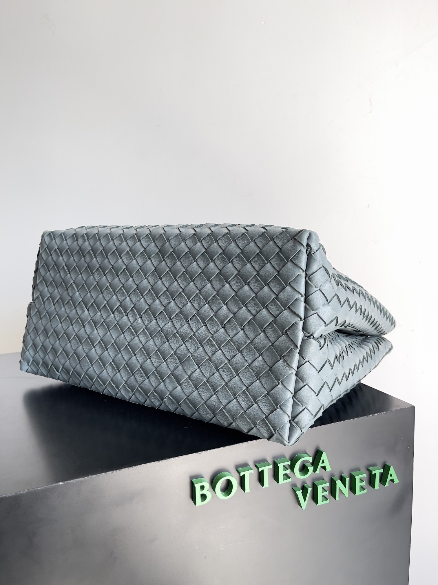 B0tt*ga Ven*ta Large Andiamo 42x18x35cm