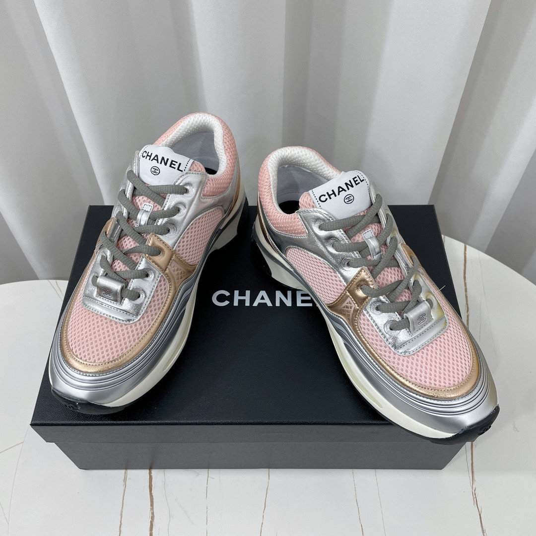 UA Ch**el SNEAKER