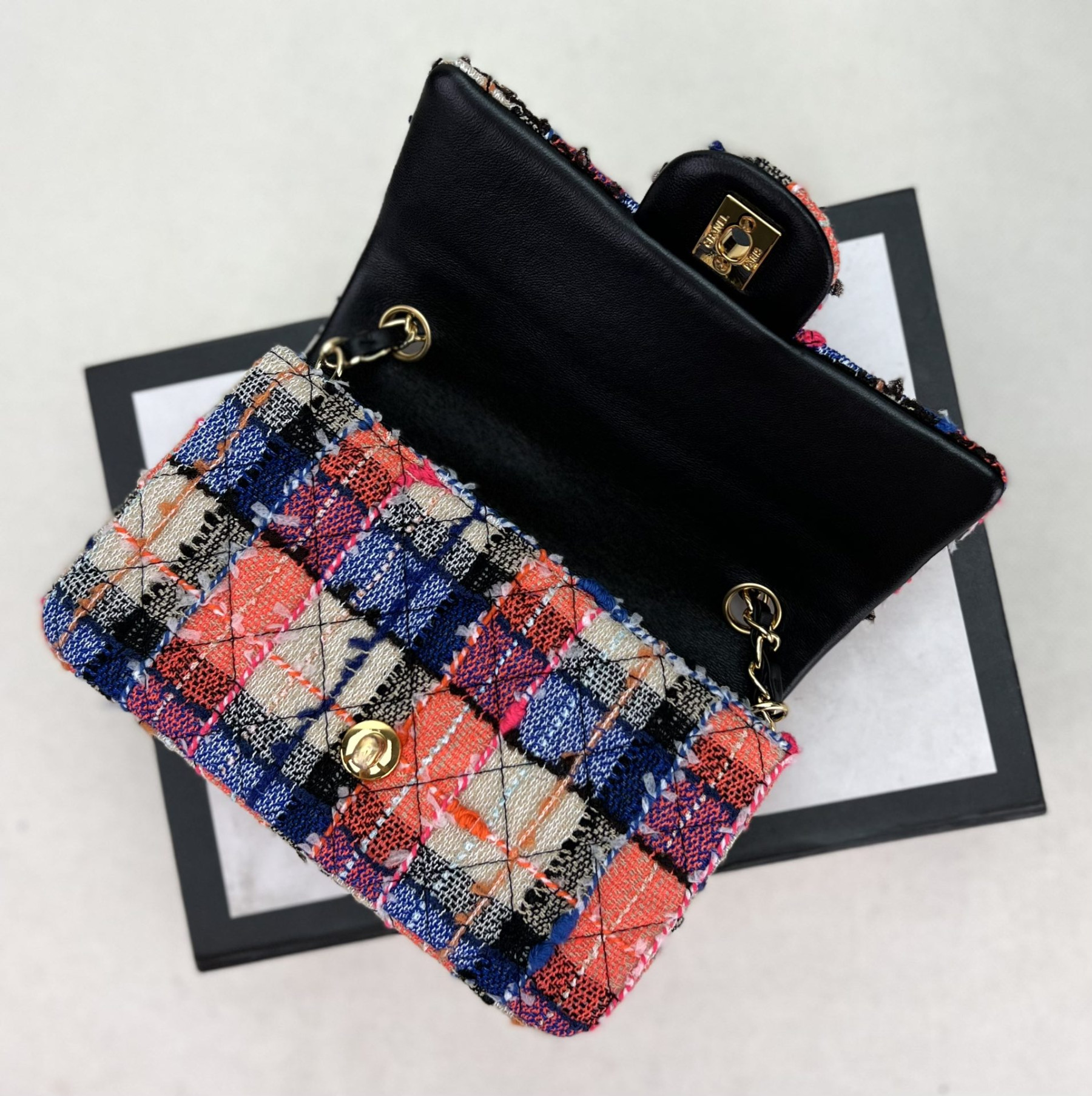 Ch**el Classic Flap Bag 20cm
