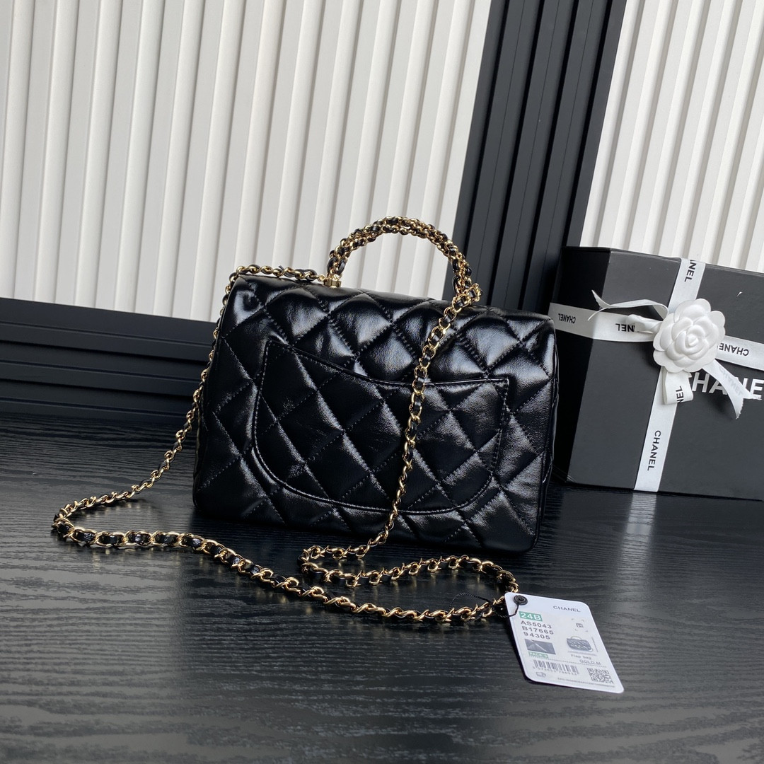 Ch**el WALLET ON CHAIN   17x25x8cm
