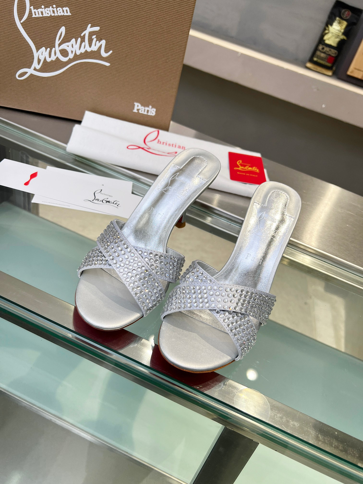 ua chr1st1an louboutin cl red-botT0m shoes