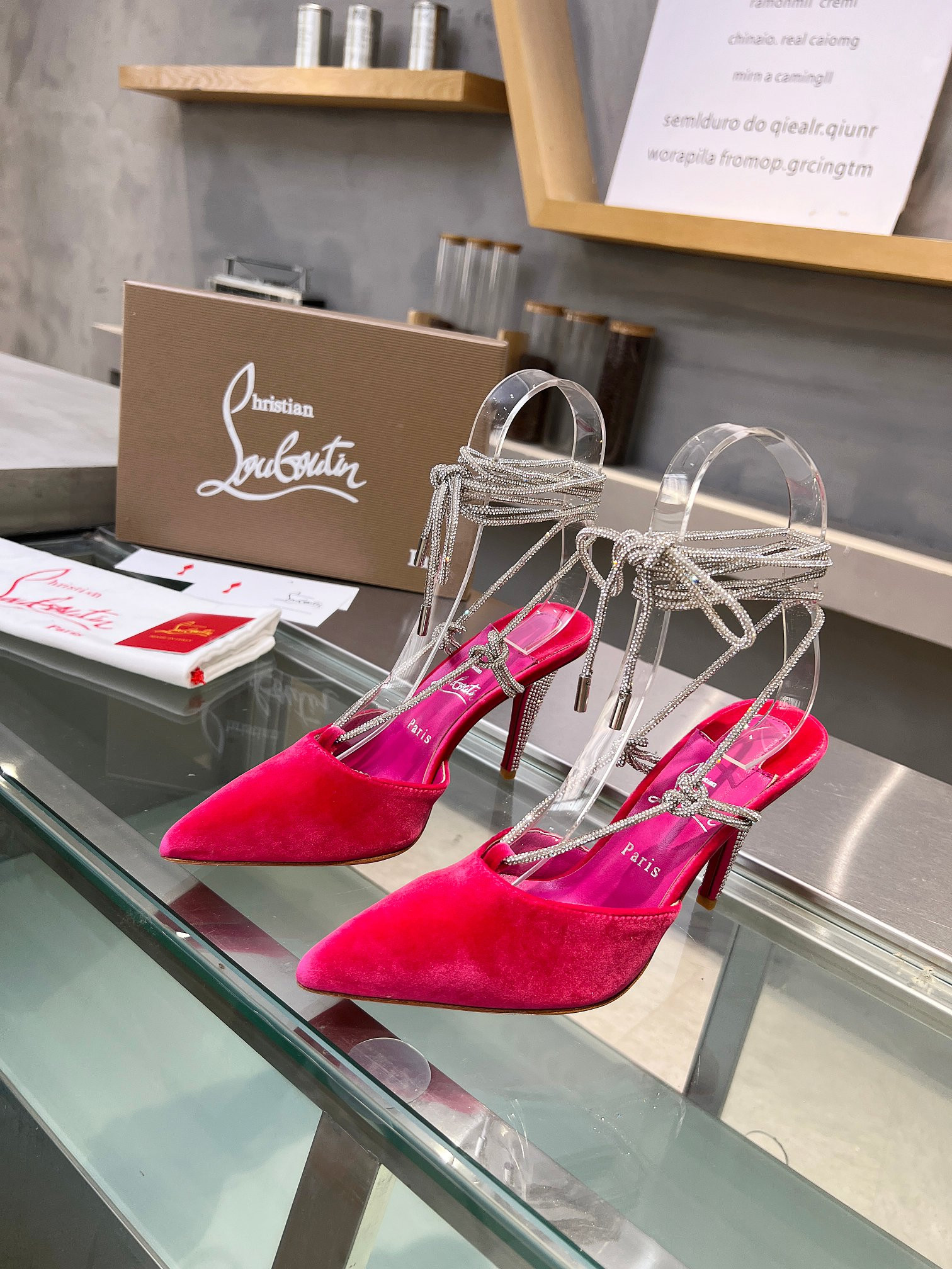 ua chr1st1an louboutin cl red-botT0m shoes