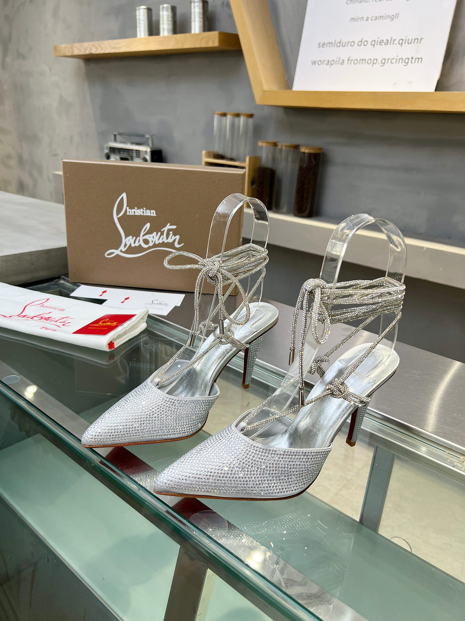 ua chr1st1an louboutin cl red-botT0m shoes